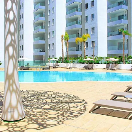 Ocean Garden 108 Con Jardín Privado Y Vista Al Mar