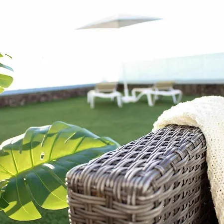 Ocean Garden 008 Con Jardin Privado Lägenhet