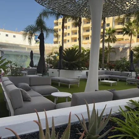 Ocean Garden 108 Con Jardín Privado Y Vista Al Mar